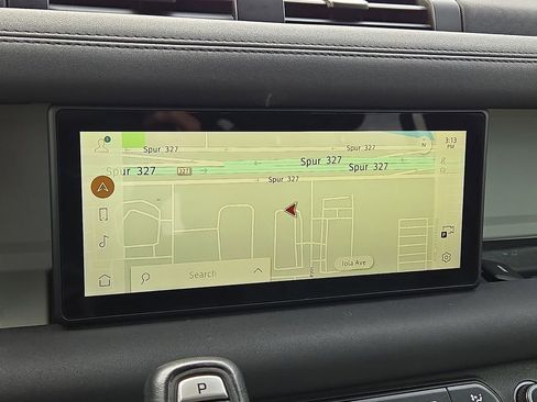 Used 2021 Land Rover Defender 110 SE image 26