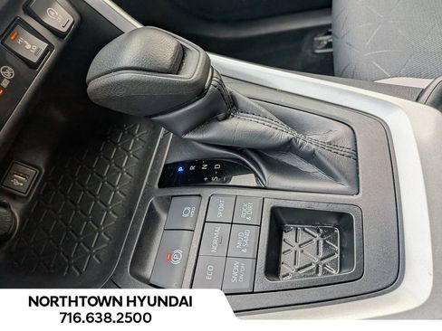 Used 2024 Toyota RAV4 XLE image 16