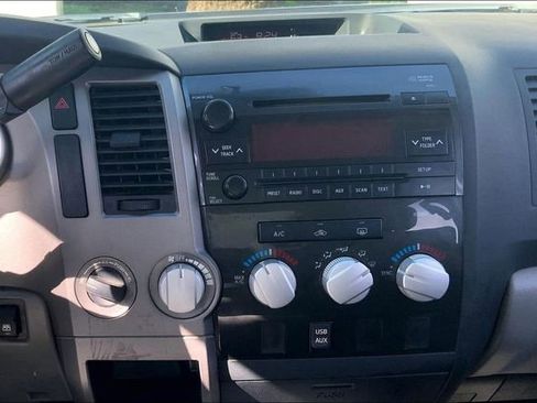 Used 2012 Toyota Tundra Grade w/ Tow Pkg image 6