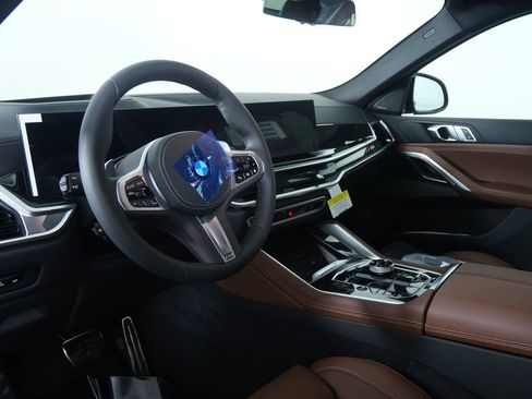 New 2026 BMW X6 xDrive40i image 13