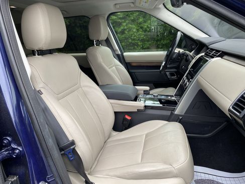 Used 2018 Land Rover Discovery HSE AWD/4WD image 32