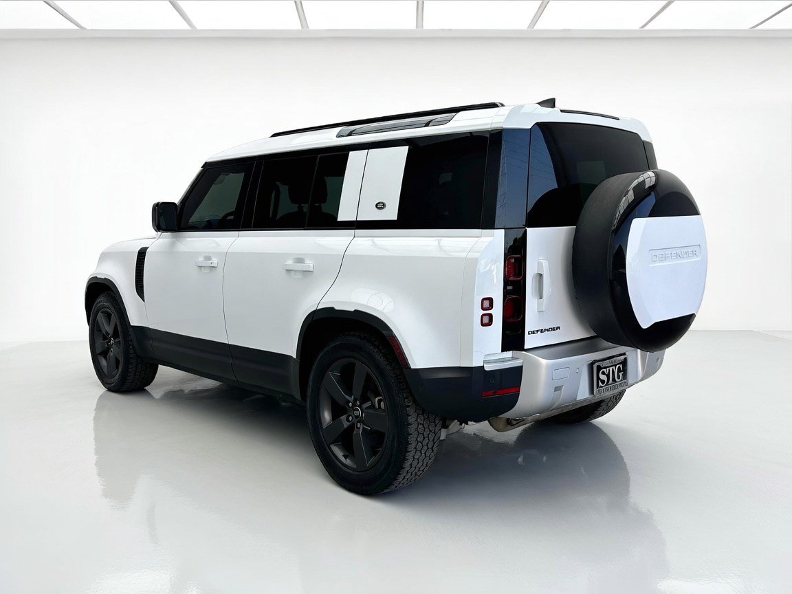 Used 2024 Land Rover Defender 110 S AWD/4WD image 6