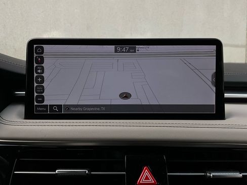 Used 2025 Genesis G70 2.5T image 32