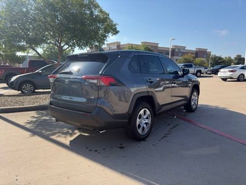 Used 2024 Toyota RAV4 LE FWD image 5