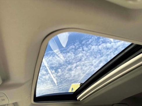 Used 2015 Toyota RAV4 XLE image 23