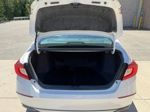 Used 2022 Honda Accord Sport image 12