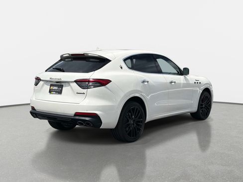Used 2024 Maserati Levante Modena Ultima AWD/4WD image 3