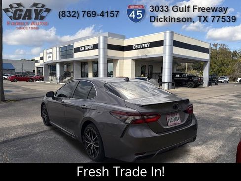 Used 2021 Toyota Camry SE image 7