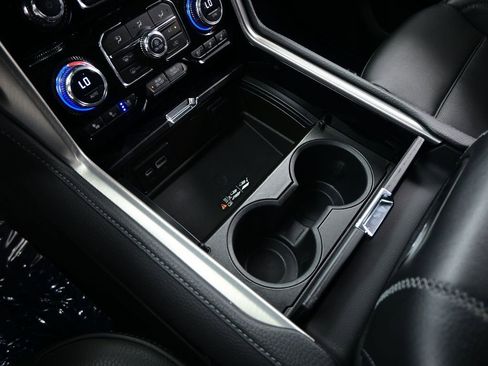 Used 2023 GMC Yukon Denali image 37