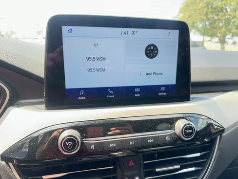 Used 2021 Ford Escape SE w/ Cold Weather Package FWD image 24