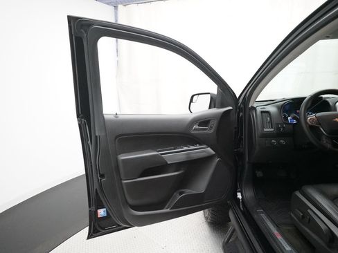 Used 2017 Chevrolet Colorado ZR2 AWD/4WD image 30