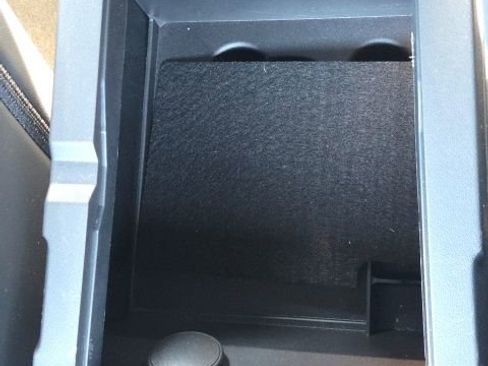 Used 2025 Ford Mustang Premium image 30