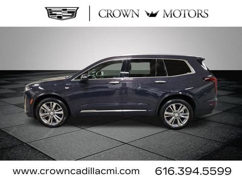 Certified 2025 Cadillac XT6 Premium Luxury image 6