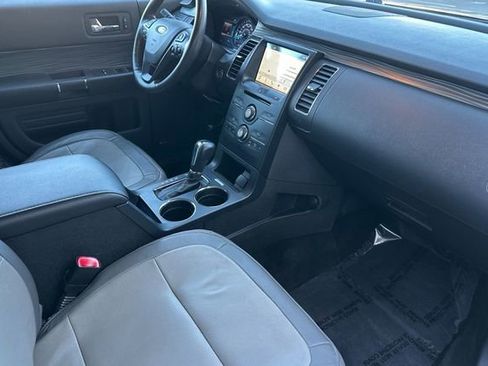 Used 2017 Ford Flex SEL w/ Equipment Group 202A FWD image 19