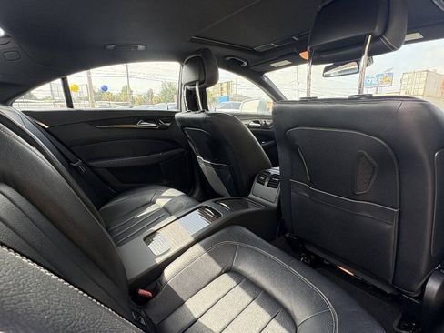Used 2012 Mercedes-Benz CLS 550 image 5