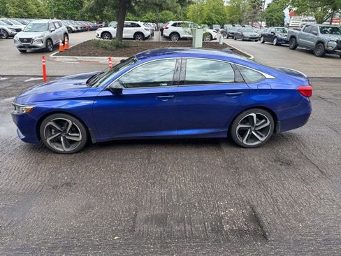 Used 2022 Honda Accord Sport image 6