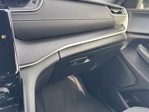 Certified 2024 Jeep Grand Cherokee Laredo w/ Trailer Tow Package image 17