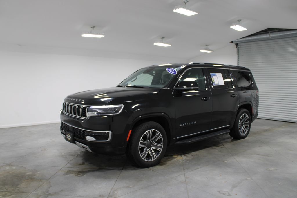 Used 2024 Jeep Wagoneer Series II w/ Flexible Seating Group AWD/4WD image 3