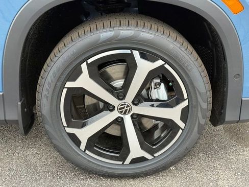 New 2026 Volkswagen Tiguan SE AWD/4WD image 8