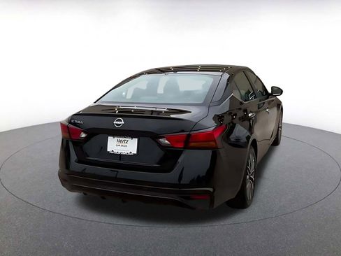 Used 2025 Nissan Altima 2.5 SV image 15