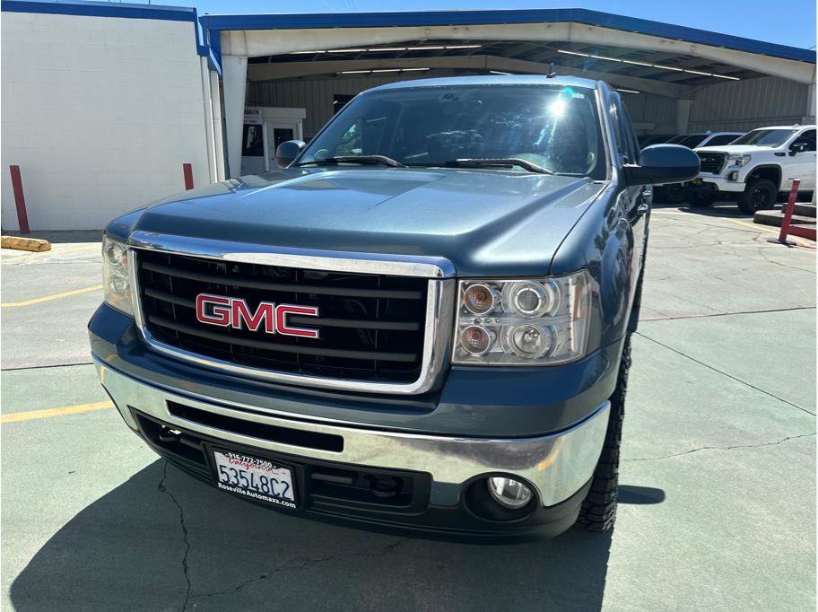 Used 2009 GMC Sierra 1500 SLT AWD/4WD image 3