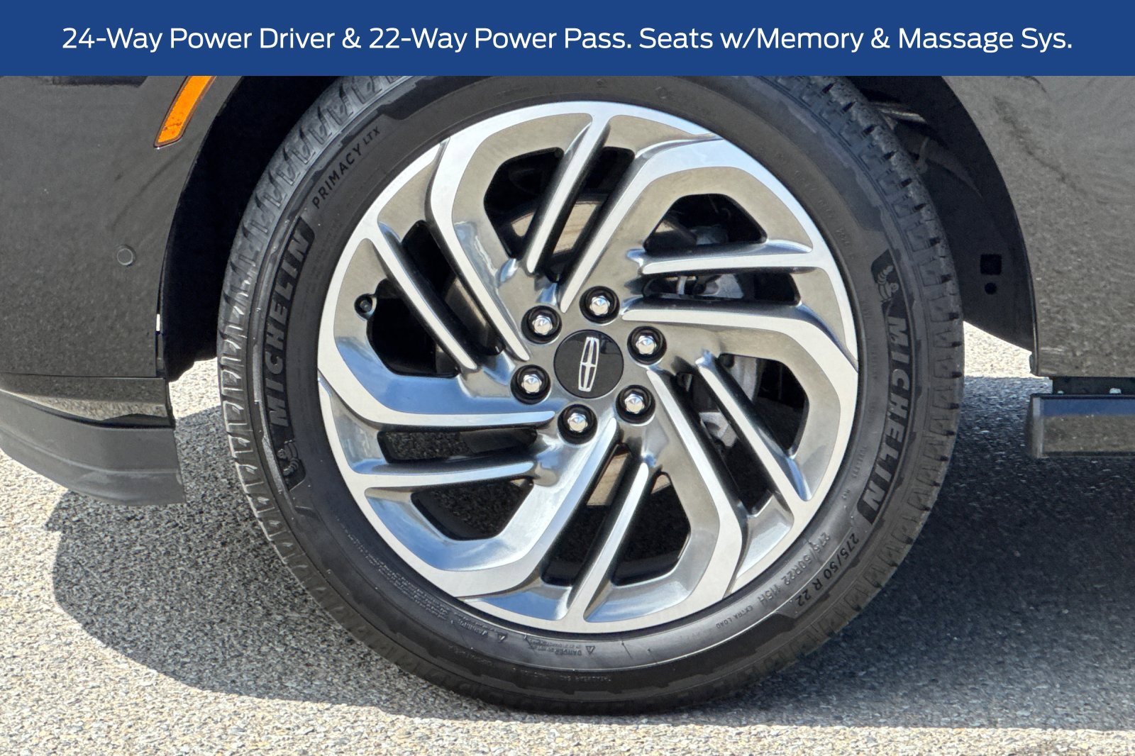 Used 2025 Lincoln Navigator Reserve AWD/4WD image 35