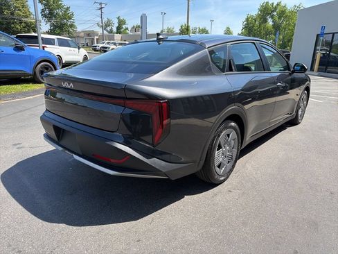 Used 2025 Kia K4 FWD image 8