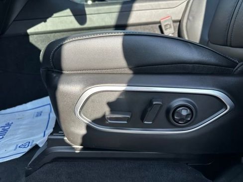 New 2026 Jeep Grand Wagoneer 4WD w/ Premium Group I image 21