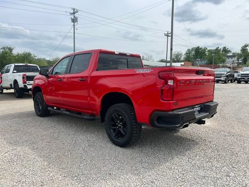Used 2024 Chevrolet Silverado 1500 LT Trail Boss w/ Convenience Package II AWD/4WD image 6