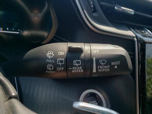 Used 2023 Jeep Grand Cherokee L Laredo AWD/4WD image 29