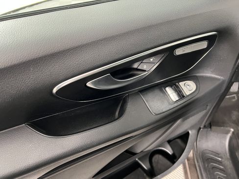 Used 2016 Mercedes-Benz Metris Passenger image 16