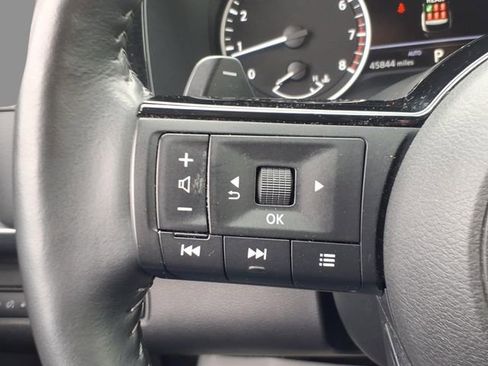 Used 2024 Nissan Pathfinder SL image 22