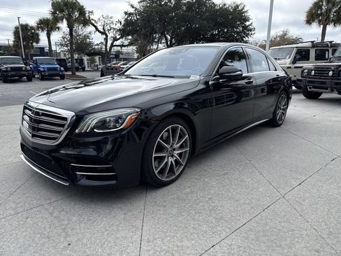 Used 2019 Mercedes-Benz S 560 Sedan image 5