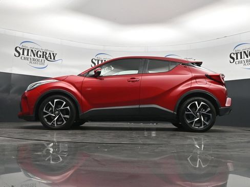 Used 2021 Toyota C-HR XLE FWD image 29