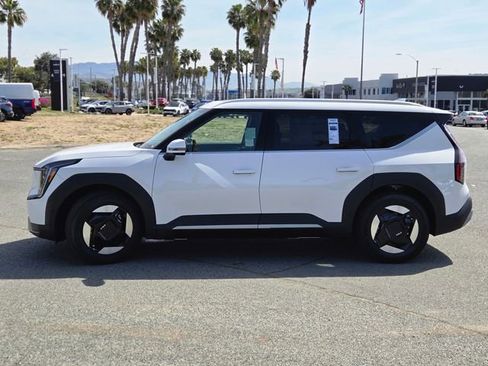 New 2026 Kia EV9 Wind AWD/4WD image 11