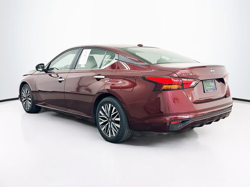 Used 2025 Nissan Altima 2.5 SV FWD image 5