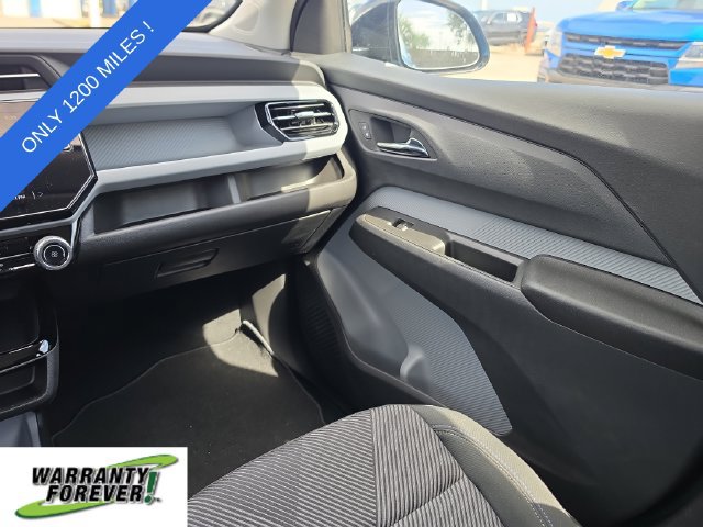 Used 2027 Chevrolet Bolt LT w/ Comfort Package FWD image 9