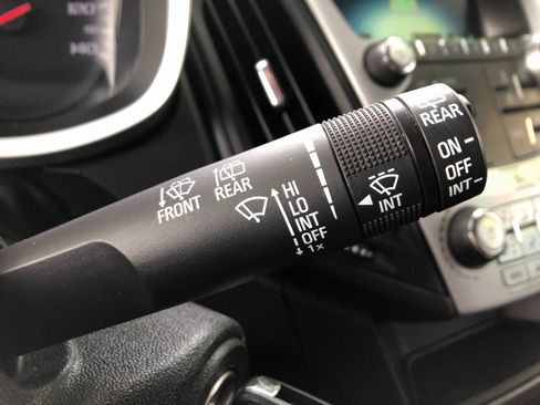 Used 2017 Chevrolet Equinox LT w/ Convenience Package image 32