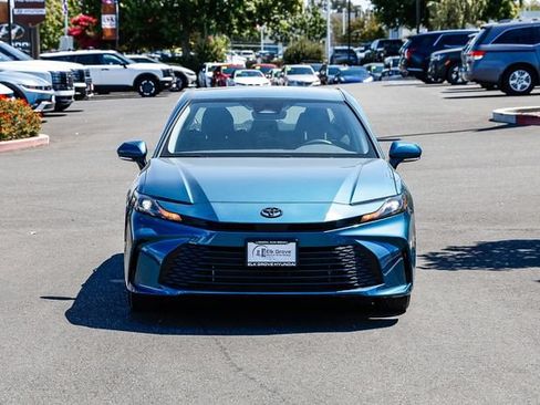 Used 2025 Toyota Camry LE w/ Convenience Package FWD image 7