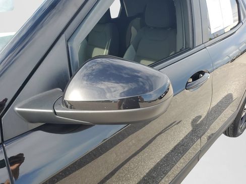 Used 2023 Chevrolet TrailBlazer LT FWD image 25