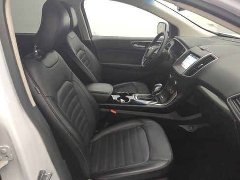 Used 2017 Ford Edge SEL w/ Equipment Group 201A AWD/4WD image 21