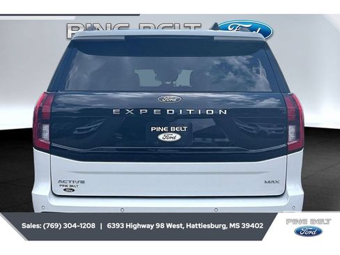 Used 2025 Ford Expedition Max Active AWD/4WD image 4