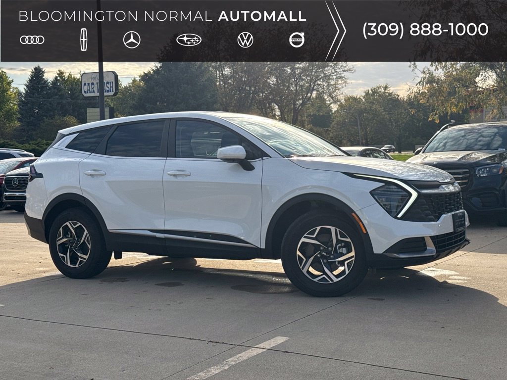 Used 2025 Kia Sportage LX AWD/4WD image 1