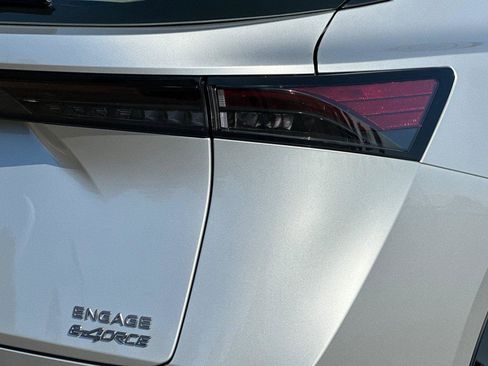 Used 2023 Nissan Ariya AWD image 33