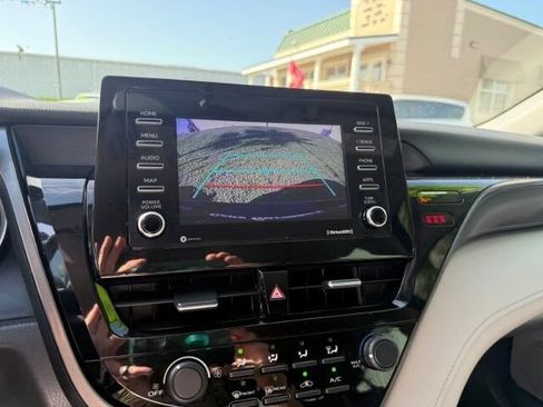 Used 2021 Toyota Camry LE FWD image 16