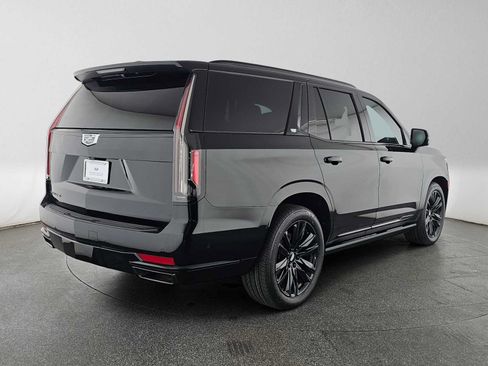 Used 2023 Cadillac Escalade Sport Platinum AWD/4WD image 3