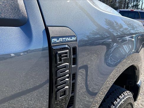 New 2026 Ford F250 Platinum AWD/4WD image 23