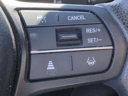 Used 2023 Honda CR-V LX image 16