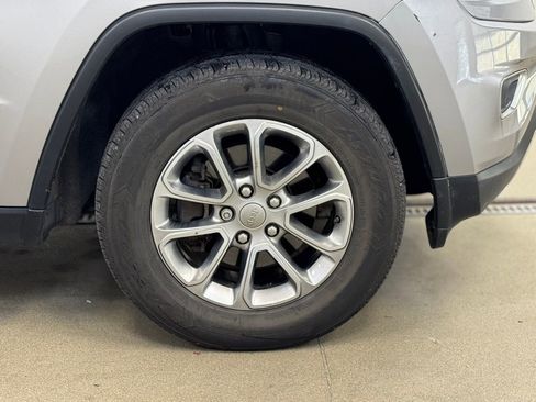 Used 2015 Jeep Grand Cherokee Limited image 4