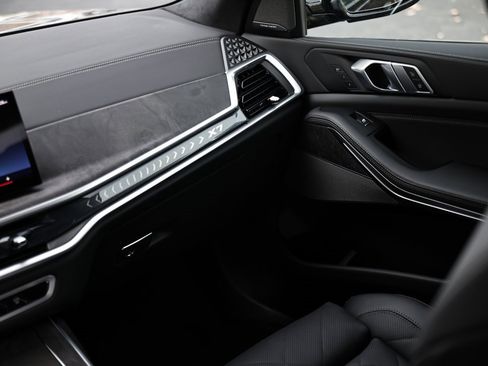 New 2026 BMW X7 xDrive40i w/ M Sport Package image 29
